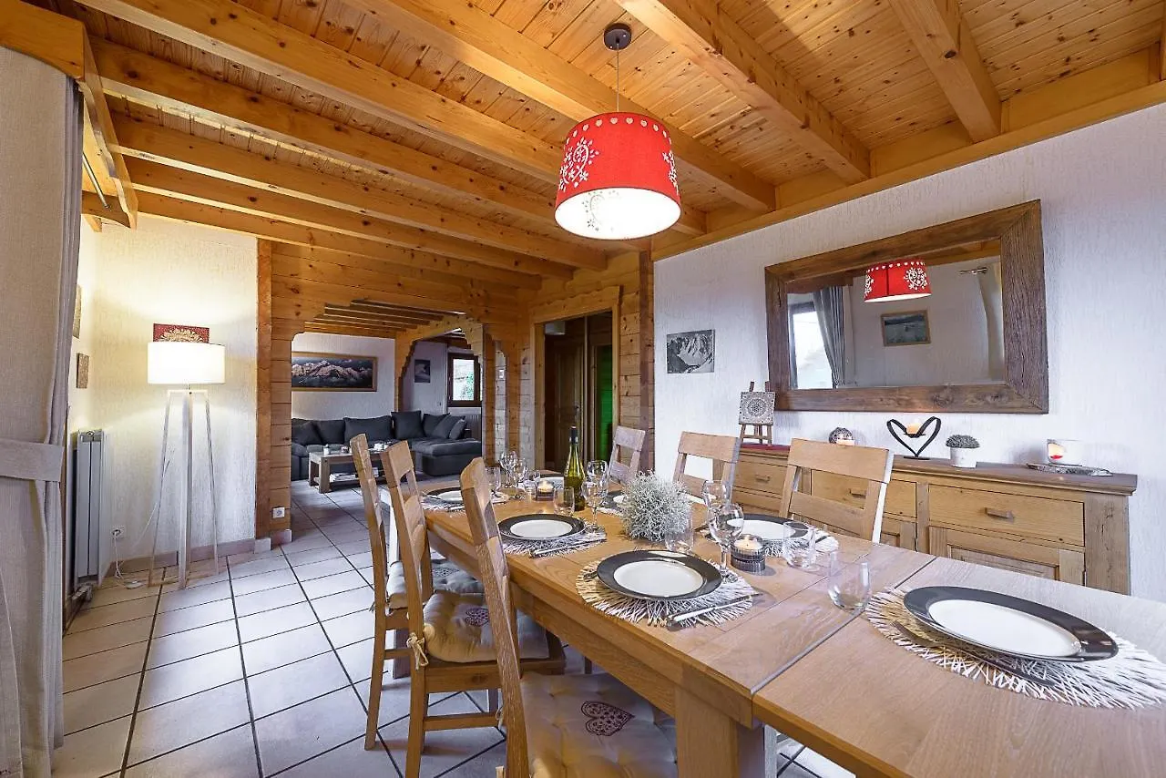 Hébergement de vacances ST JORIOZ vue lac 180 Spacieuse maison privative sur grand jardin clos by LocationlacAnnecy, LLA Selections Saint-Jorioz