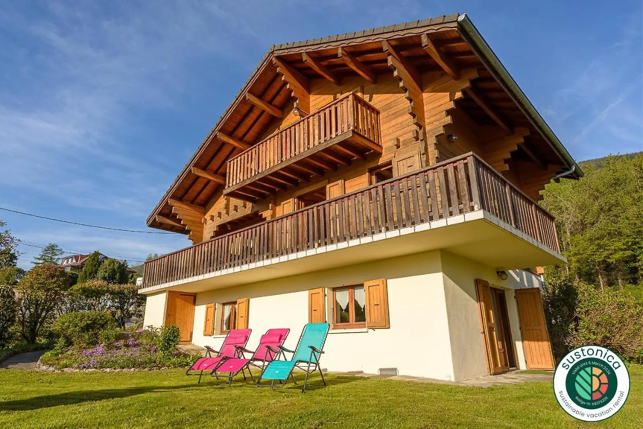 Hébergement de vacances ST JORIOZ vue lac 180 Spacieuse maison privative sur grand jardin clos by LocationlacAnnecy, LLA Selections Saint-Jorioz France
